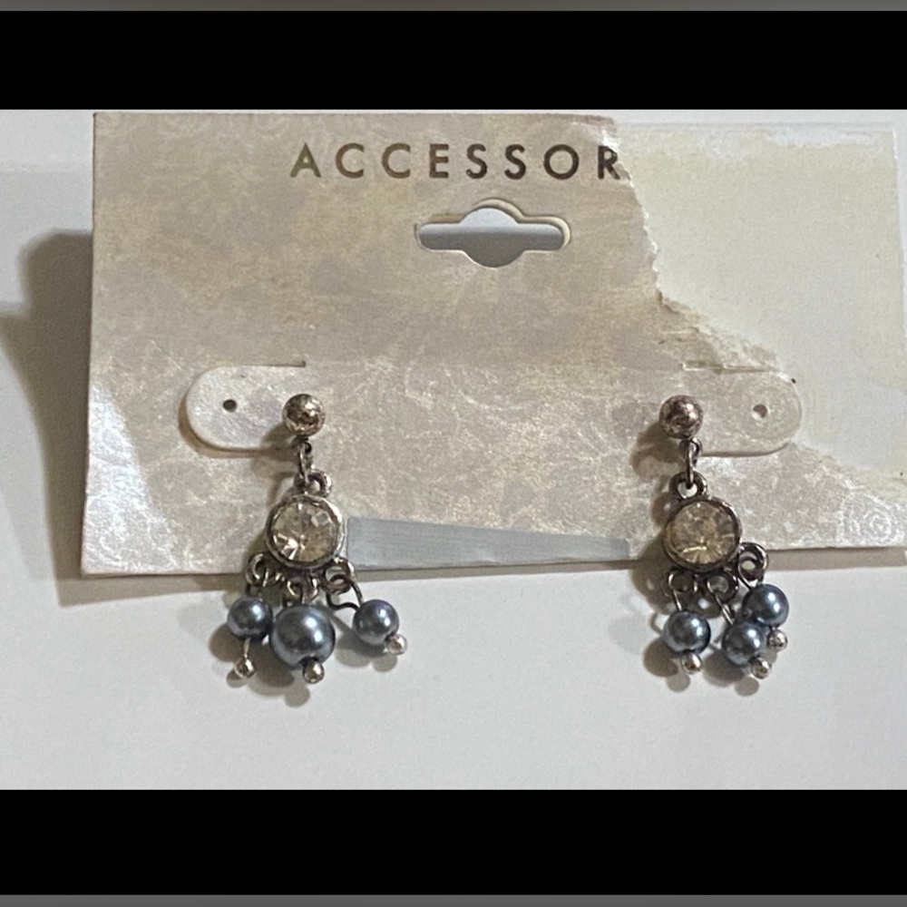 Silver Tone Bead Pierced Dangling Earrings #7709